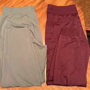 32 Degrees Women’s Leggings W/Pockets Size XL 1 pair Maroon, 1 Pair Olive Green